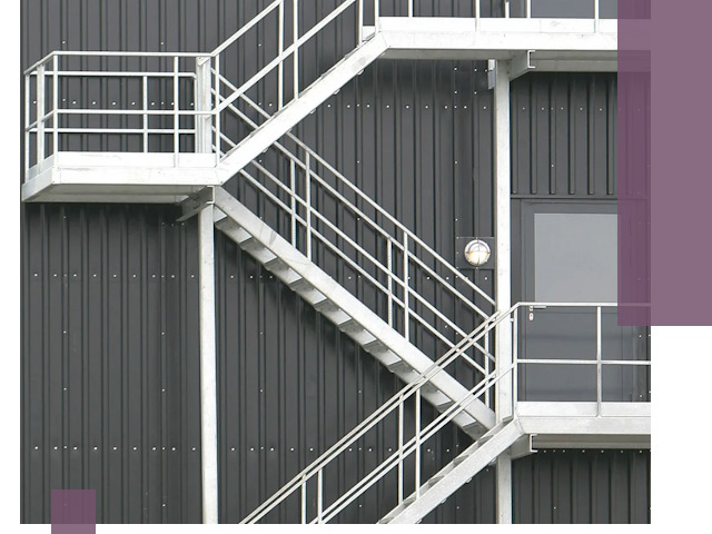 Изготовление и монтаж пожарных лестниц в Чите быстро и надежно