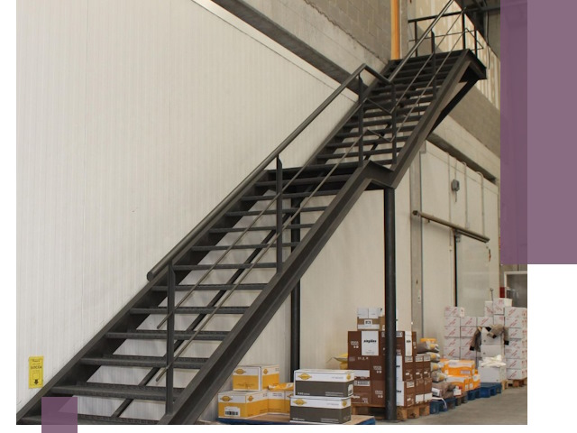 Лестницы для производства в Чите — изготовление и монтаж