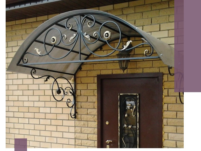 Изготовление козырьков из металла под ключ в Чите