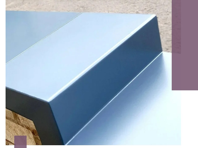 Крышки на парапет в Чите: изготовление и монтаж под ключ